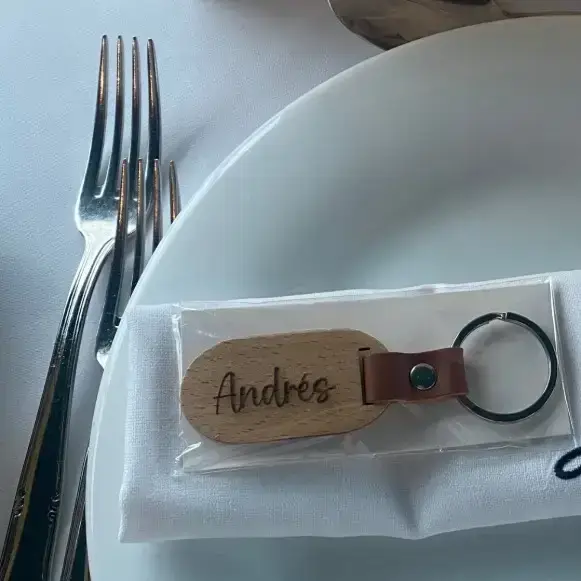 Llavero marcasitio detalles para boda