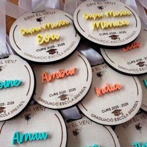 Medallas-madera-y-metacrilato